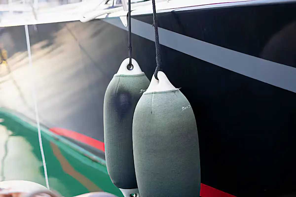 Когда нужно менять чехлы на кранцах?