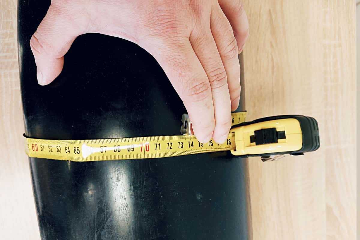 Строительная рулетка даёт большую погрешность при измерении кранца
